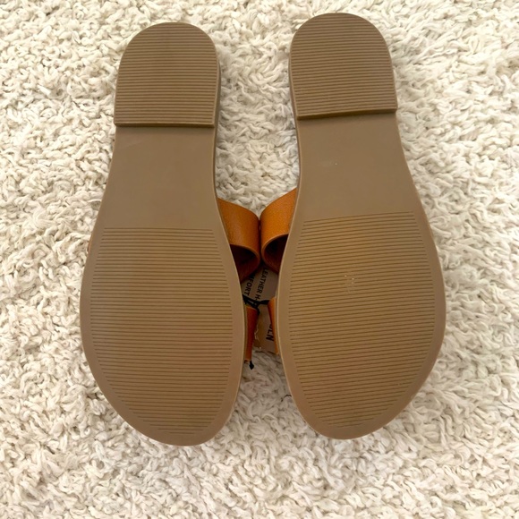 New* Steve Madden Sandals - Picture 6 of 7